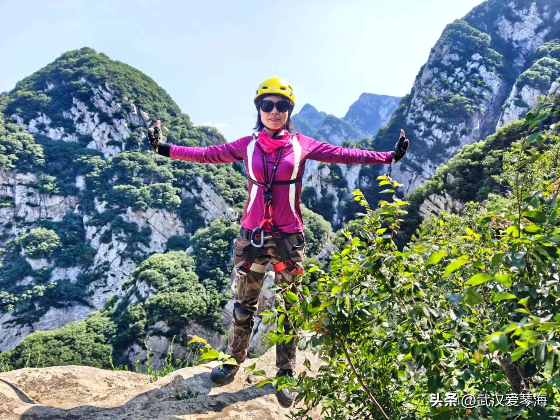 嵩山鱼道鱼脊线全景,嵩山虎头崖攀爬