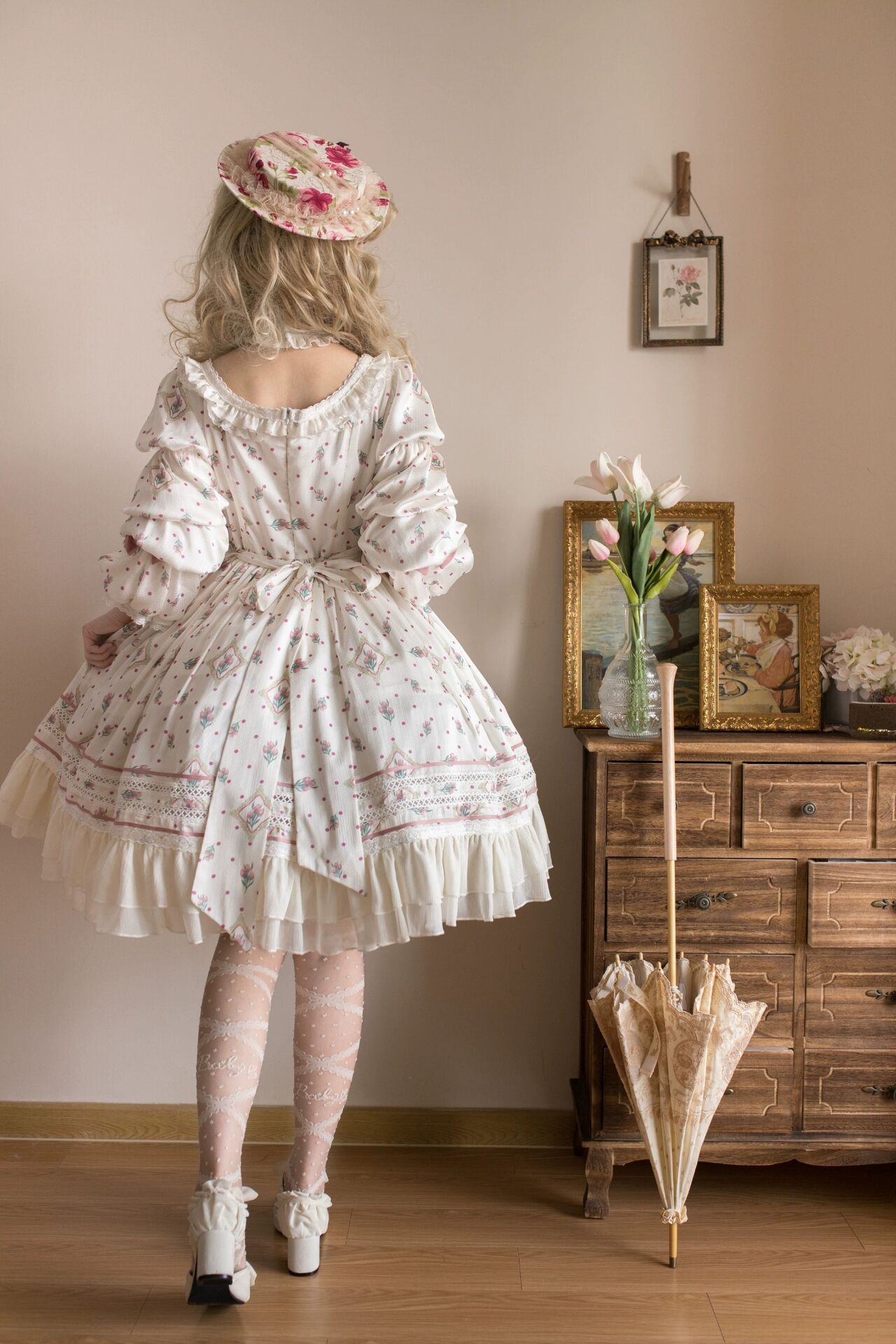 郁金香lolita多少钱,奥斯塔拉郁金香lolita测评