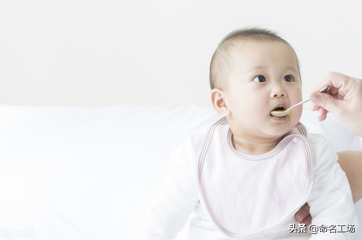 2022属虎男孩大气有涵养的名字,2022年好听的男宝宝名字推荐