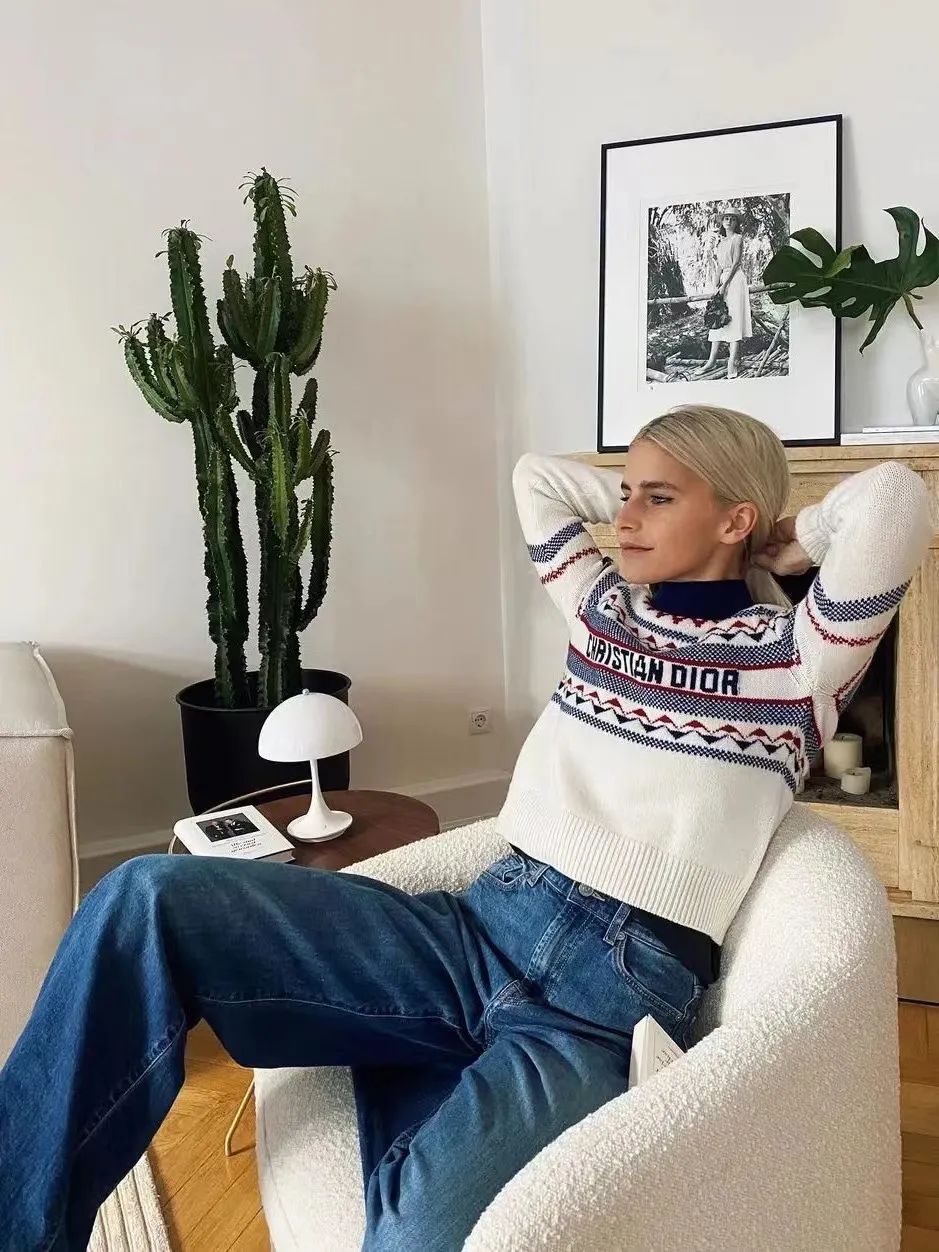 江疏影王丽坤张俪,江疏影和张俪是一个人吗