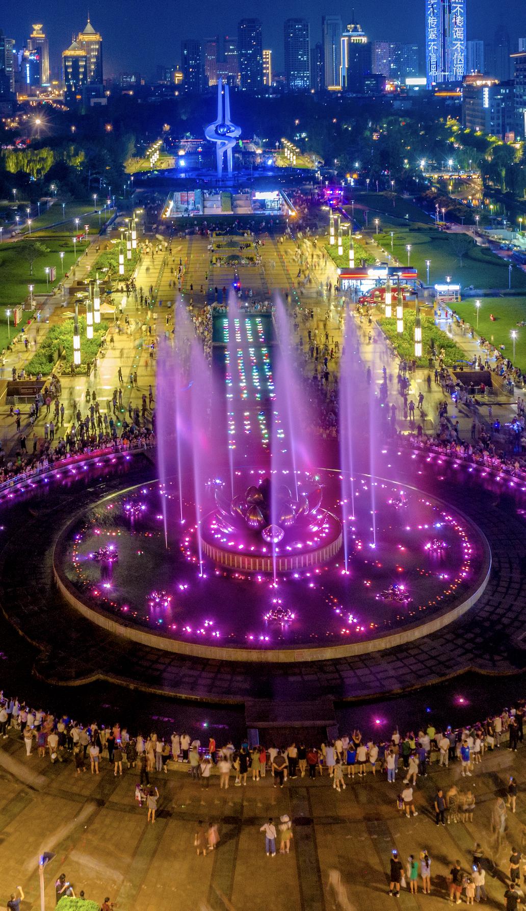 好看又好逛，不愧是济南的夜！来感受济南夜晚的美好吧~