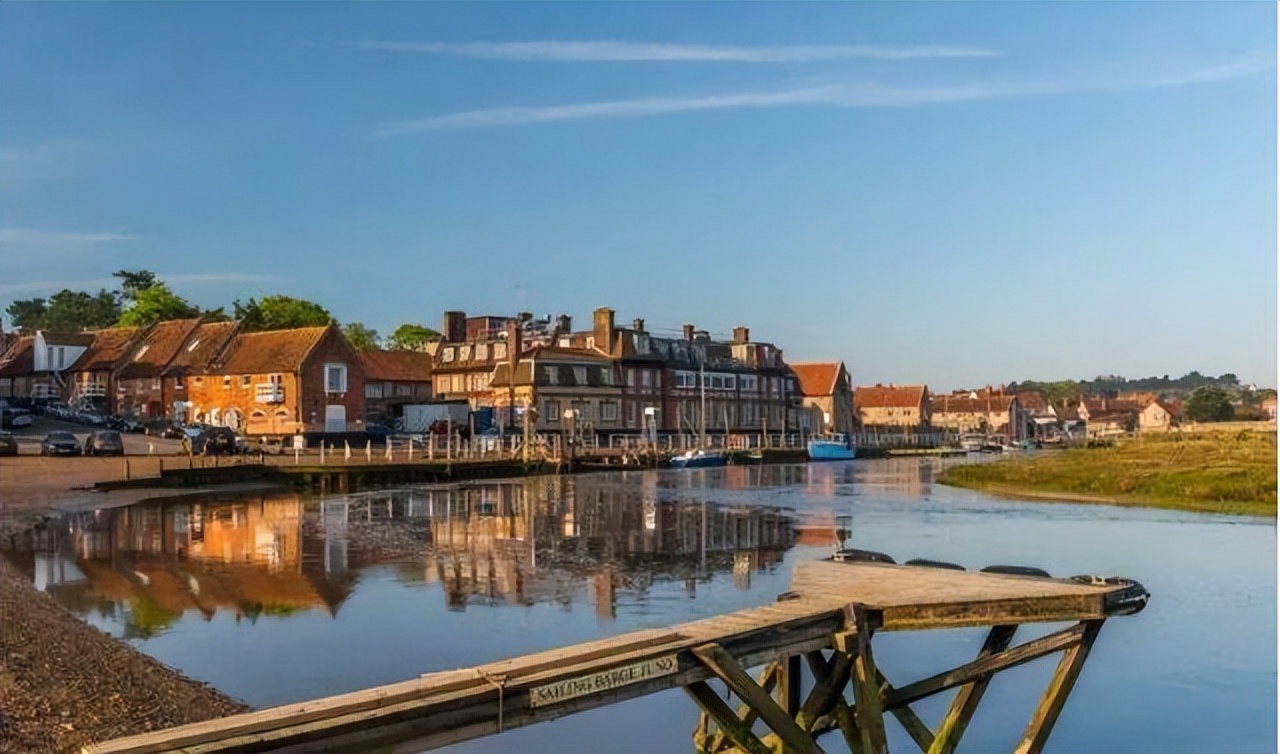 英国曼彻斯特大学难毕业吗,英国本科怎么申请曼彻斯特大学