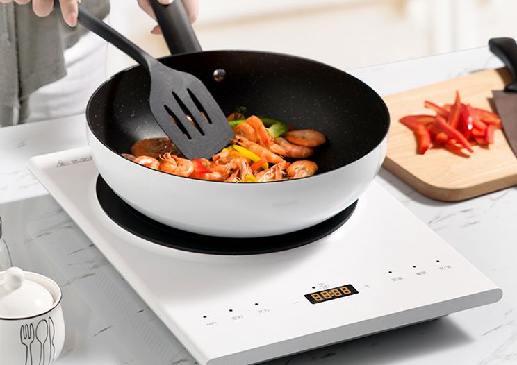 夏天做饭好热像蒸笼,夏天高温厨房装修