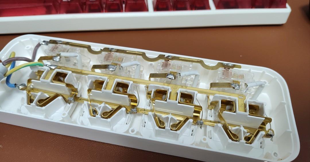 绿联插板与公牛插板对比,公牛插线板怎么选