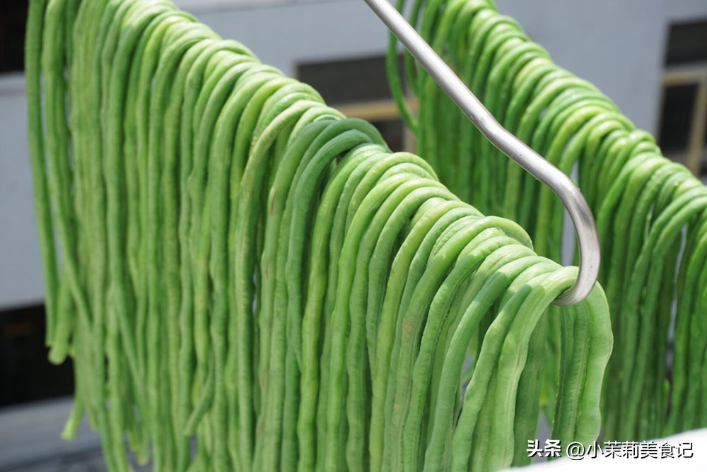 晒干豆角不焯水用盐腌一个晚上,晒干豆角不过水可以吗