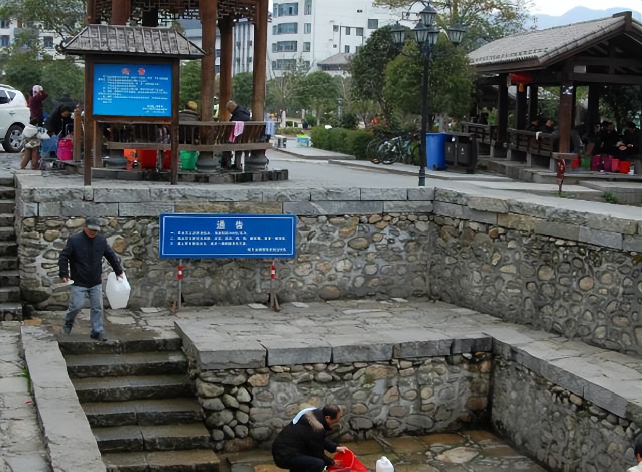 适合养老的温泉小镇,这座小镇也很安逸