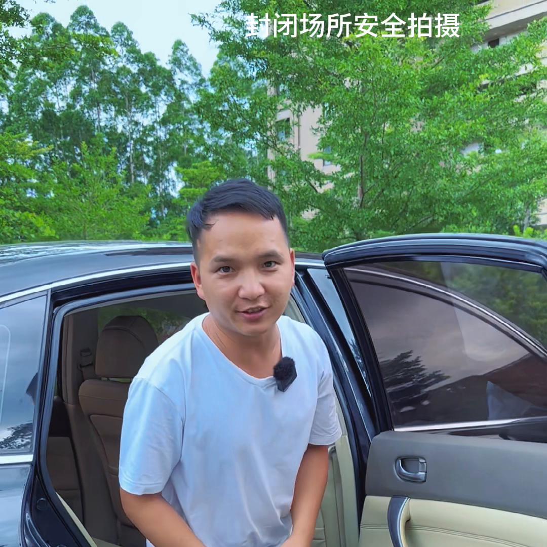 2011年日产尼桑天籁2.5自动挡高配,2012年上牌日产天籁2.5v