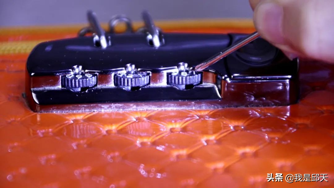 diplomat行李箱密码忘了怎么办,行李箱密码忘了怎么快速打开