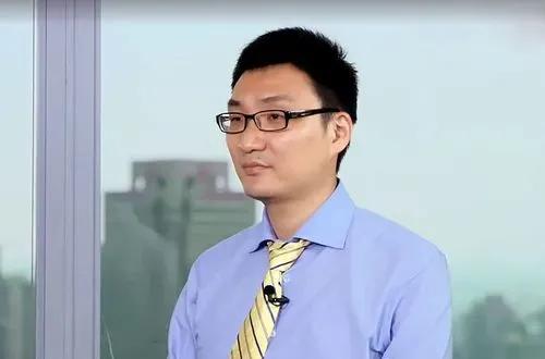 拼多多黄峥未来10年是最好的,拼多多黄峥功成身退成商界传奇