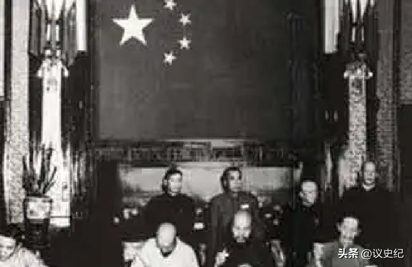 136人解放10个台湾大小的领土，毛主席落泪说了3遍“盖世英雄”