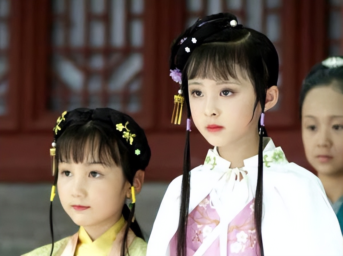 王夫人教训王熙凤,王夫人听信谗言命凤姐抄检大观园