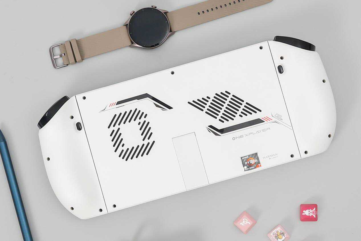 畅玩3a游戏掌机,壹号本游戏掌机mini能玩的3a大作