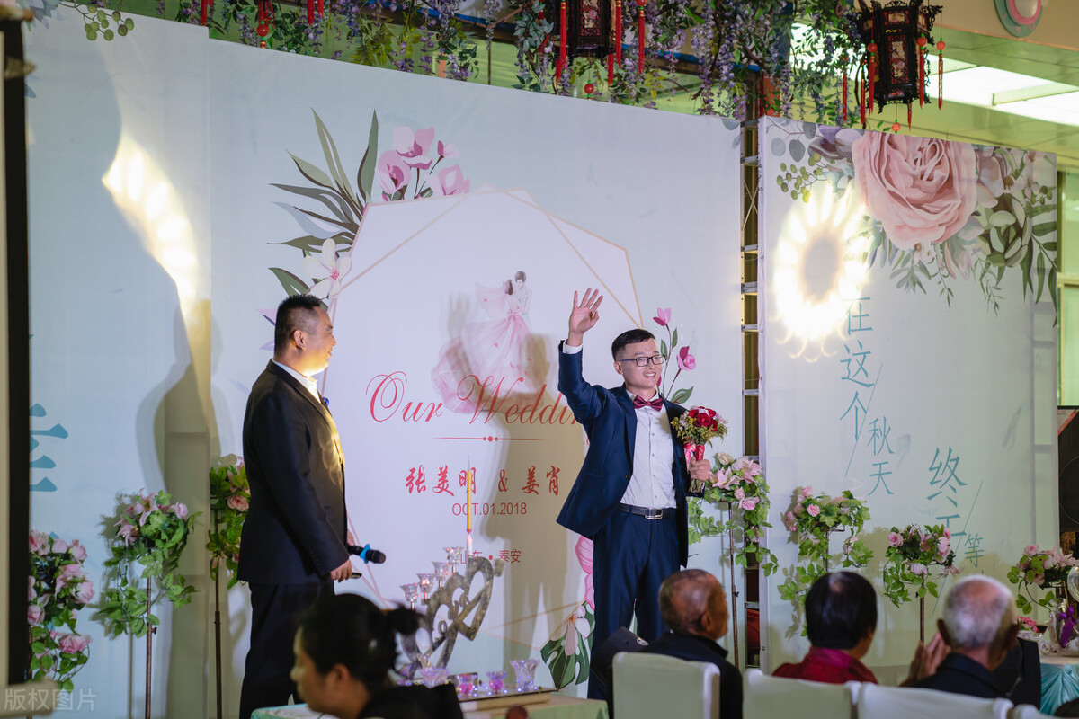 脸颊毛孔粗大如何改善14岁,脸上毛孔粗大有什么小方法拯救