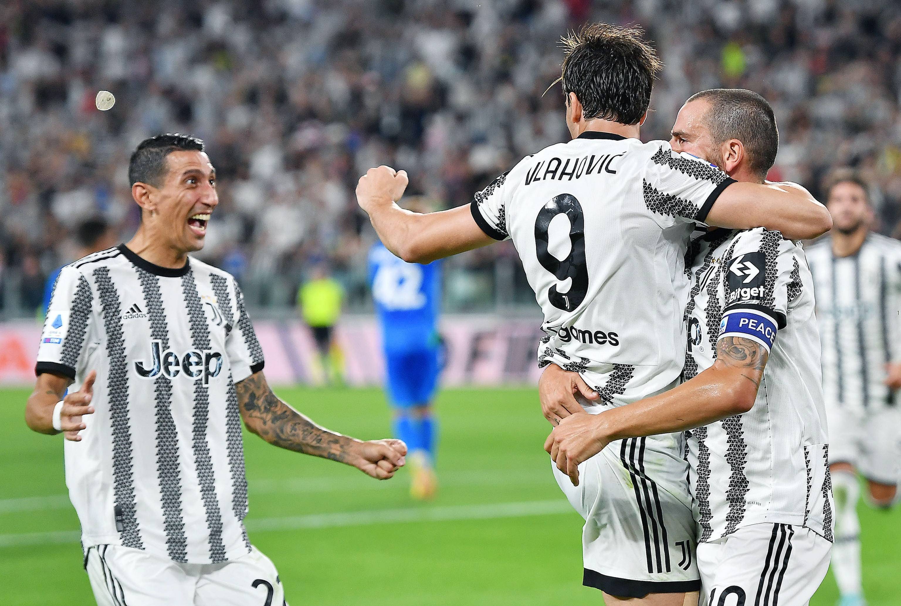 尤文有意3000万欧出售麦肯尼,尤文出售弗拉霍维奇