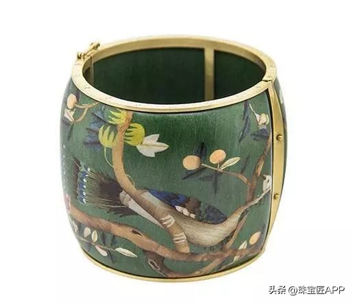 化朽木为神奇？比彩宝还高级？6大品牌25款木质珠宝，惊艳全场