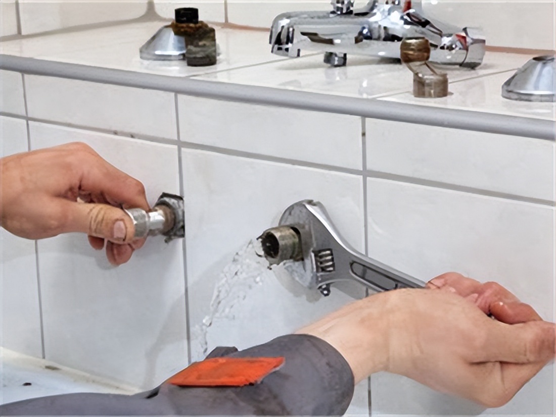 厨房洗手盆边缘漏水怎么处理,查找厨房漏水点技巧