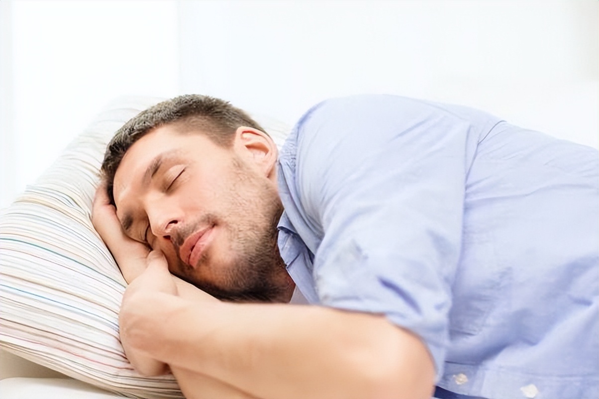 夜跑3公里一个月有什么效果,每天坚持夜跑10天的效果