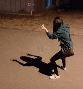 搞笑gif开心一刻这大概就是爱情吧,搞笑gif为了胜利我将不择手段