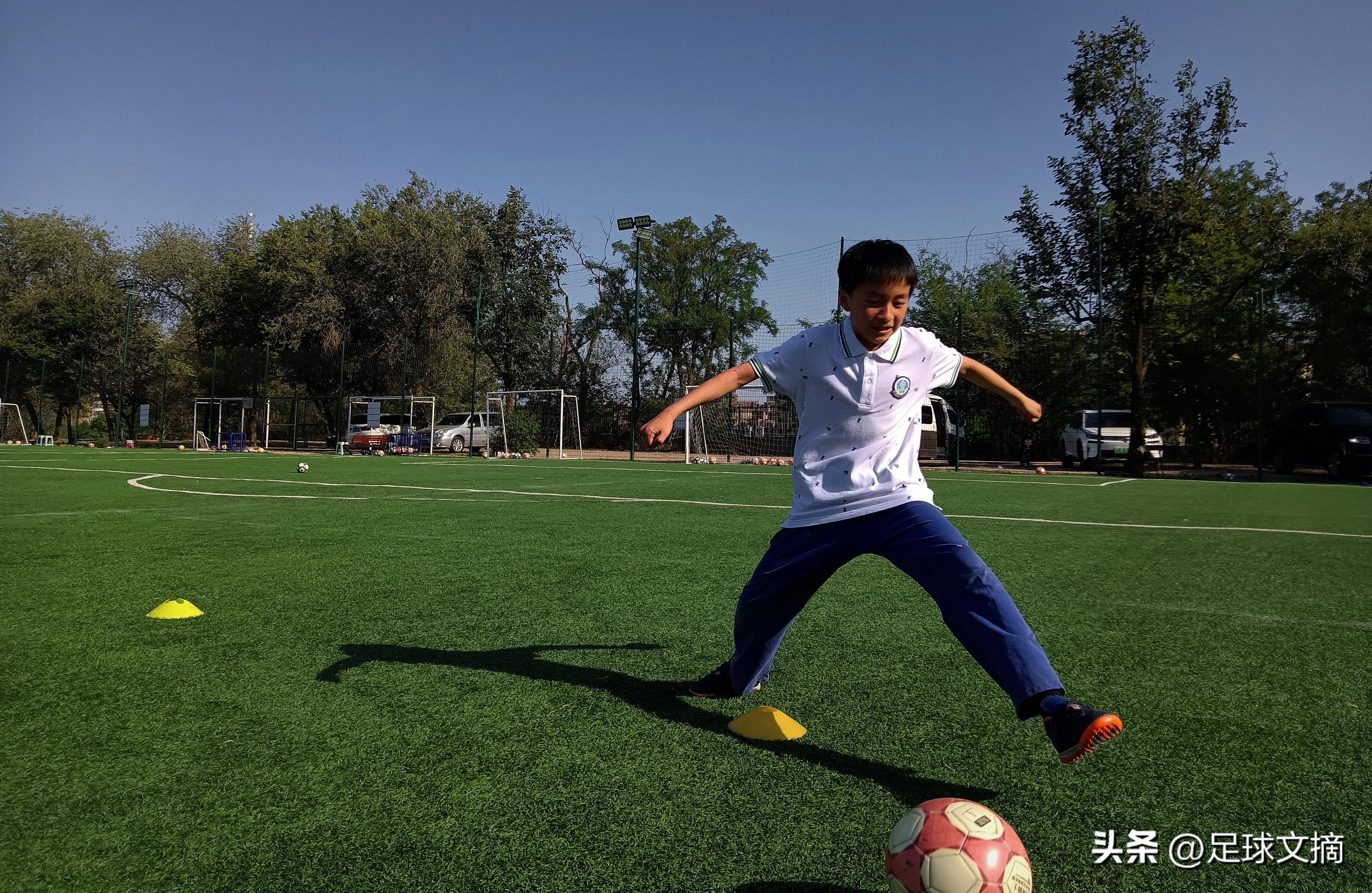 瓒崇悆鏂囨憳,鏃ユ湰瓒崇悆鏂囨憳