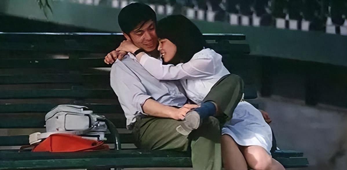 八十年代女人穿脚踩裤老照片,八十年代穿袜老照片