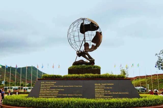 中国的恐龙谷,世界恐龙谷历史