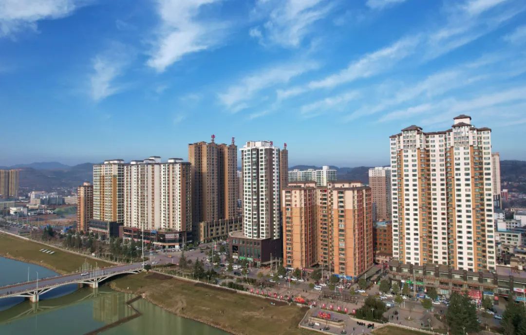 成县，蝶变中的幸福城