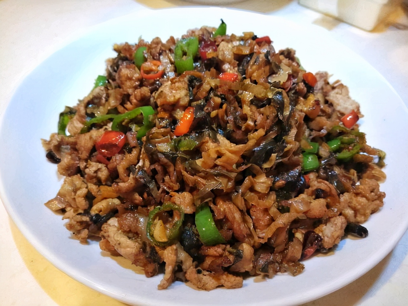 这几种廉价蔬菜晒干后，好吃又美味，保存时间长，用来炒肉真香