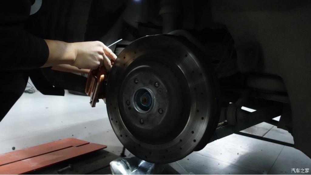 奔驰amggt63s升级先行版包围,奔驰amgc63改装外观