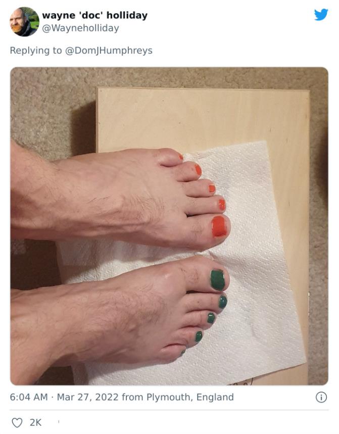 盘点女儿给爸爸的化妆技巧,外国女儿给老爸化妆