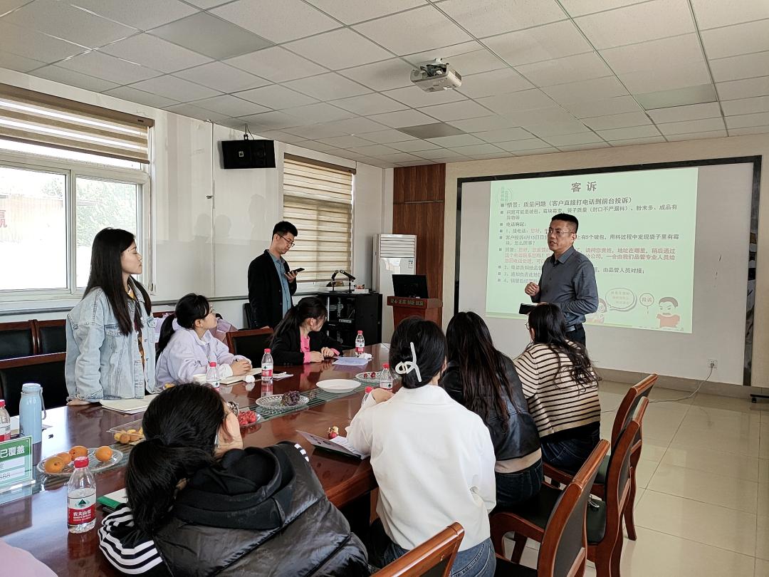强培训提技能促实效——昌乐聚落开展销管前台岗位培训