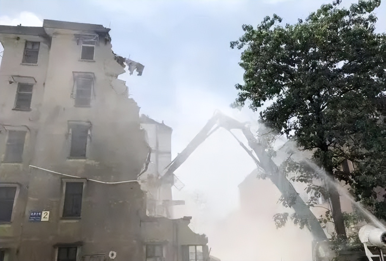 平湖的房子为什么两年内不能出售,平湖市乡镇老房子出售