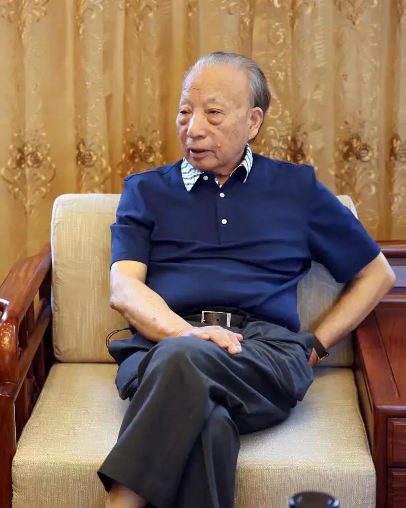 穷小子逆袭百亿富豪完整视频,穷小子逆袭成为千亿富翁