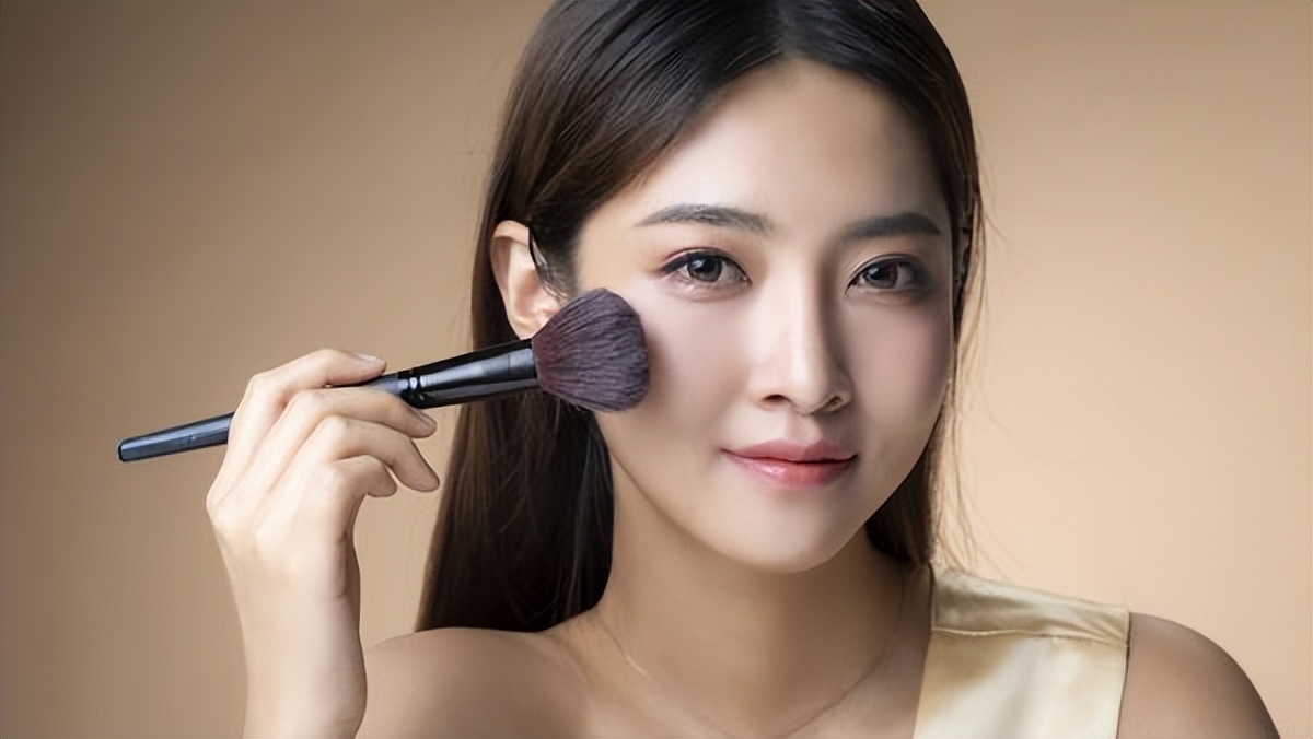 学校学生喜欢攀比鞋子,攀比鞋子的初中生怎么改变