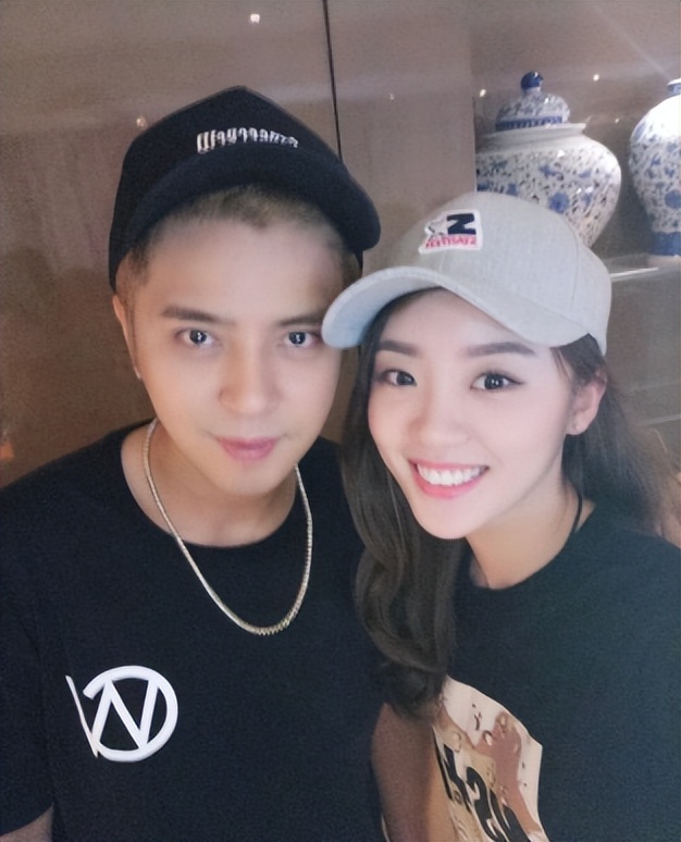 黑红小花张月：质疑整容上位不雅，演绿茶遭网暴，新剧逆转口碑