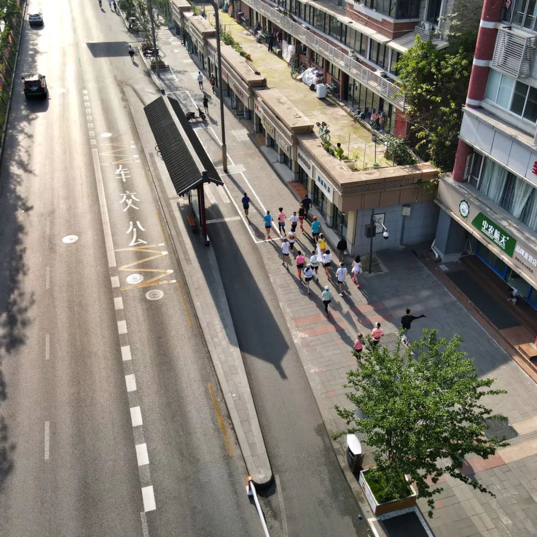 生活在公园城市,生活在公园城市里