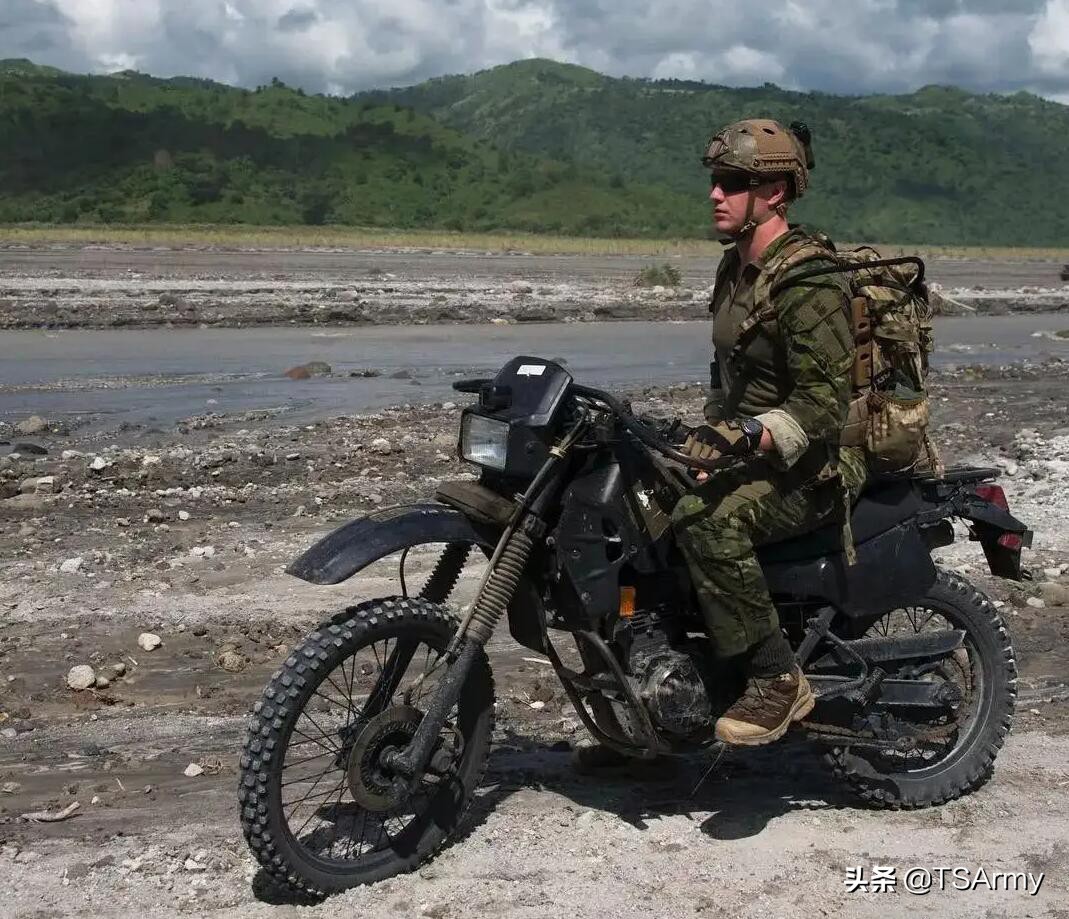 美军特种部队装备的军刀,海湾战争美军特种部队装备