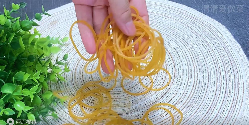 橡皮筋的小用处非常有趣又实用哦,橡皮筋的七种妙用方法