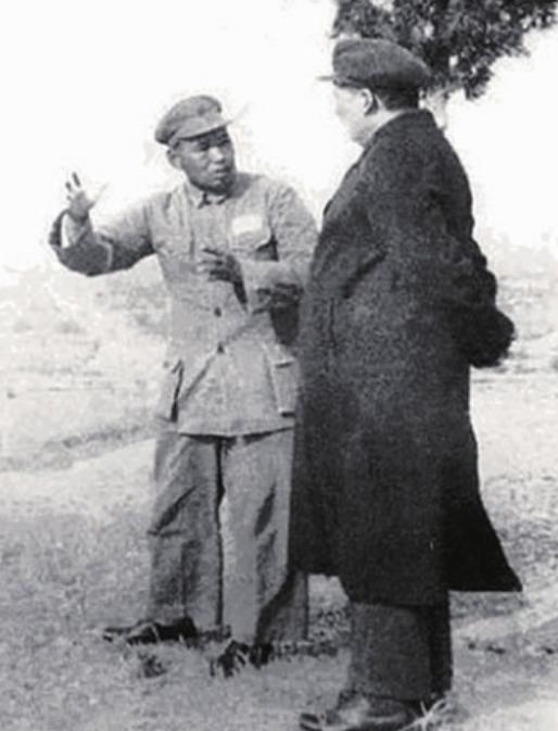 1952年毛主席视察山东，得知黄祖炎墓地所在，主席：我要去看看他