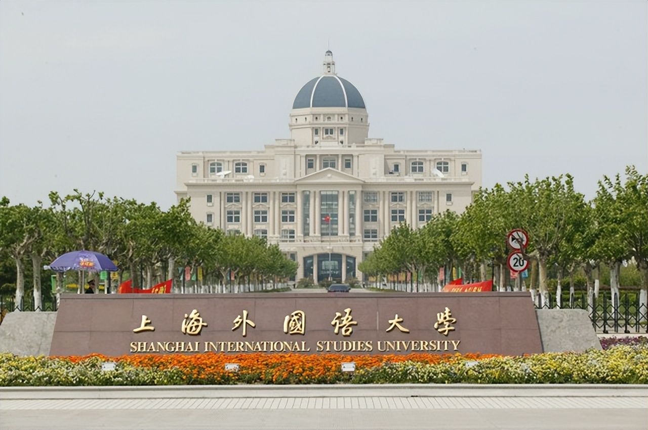 江*民泽**妹妹泽慧回忆兄长恋爱：*冶坪王**文静含蓄，与兄长性格互补