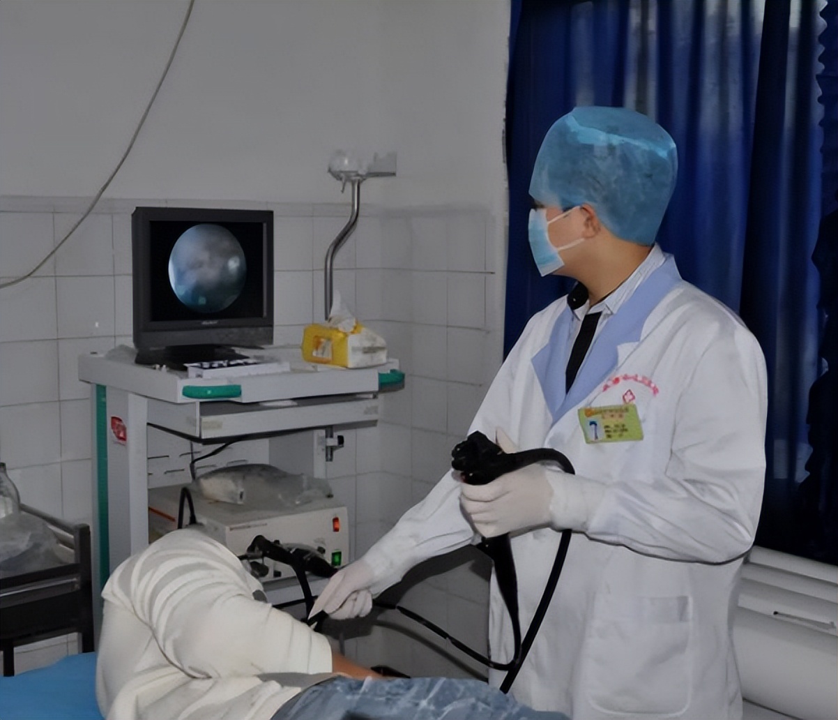 无痛胃镜和普通胃镜的区别有什么,无痛胃镜和普通胃镜区别在哪