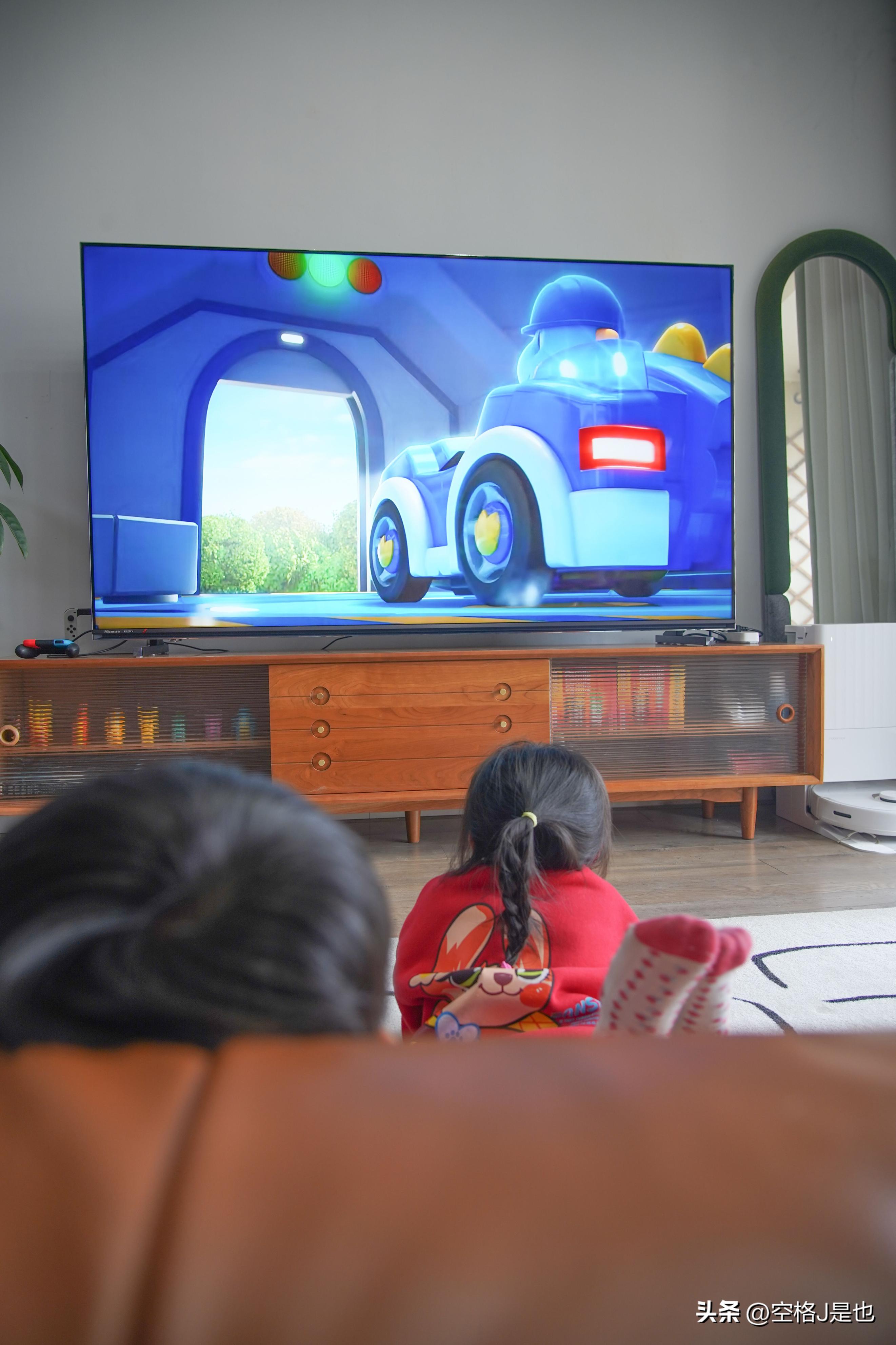 闭眼买的画质旗舰海信电视U7K深度测评