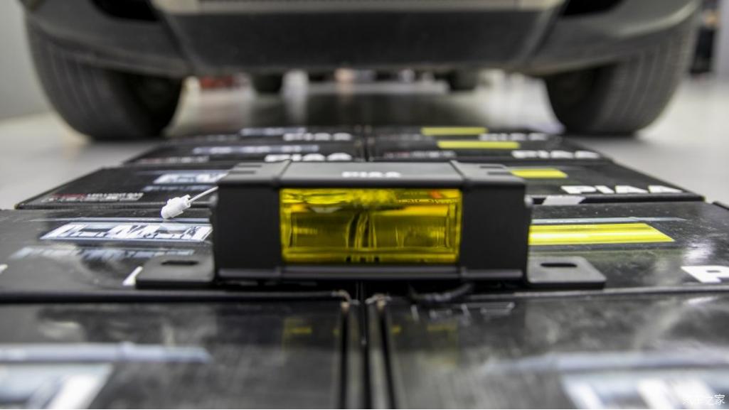 卫士越野顶灯,卫士专用顶灯