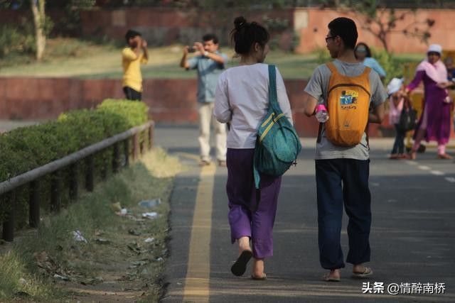 女生在各个节日给男朋友准备礼物,哪些节日要给女朋友送礼物
