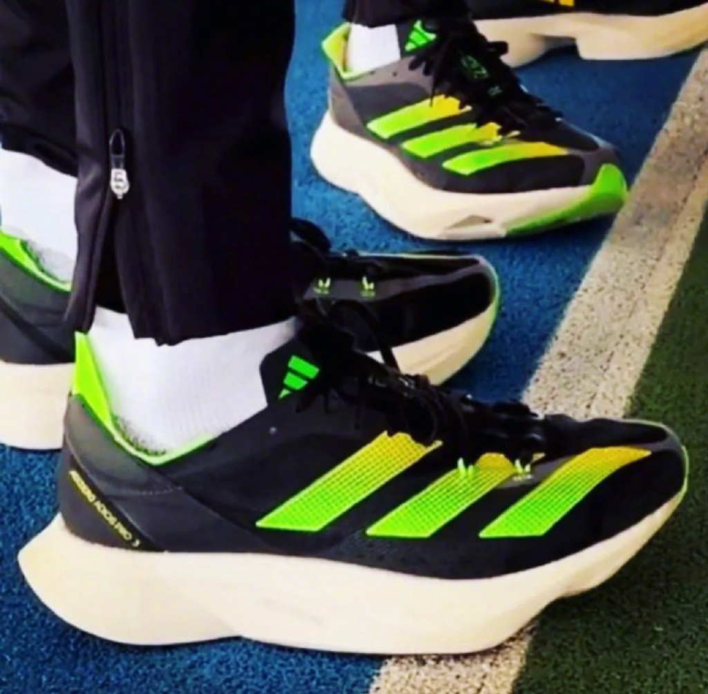 耐克aj系列篮球鞋实战测评,耐克鞋推荐aj4