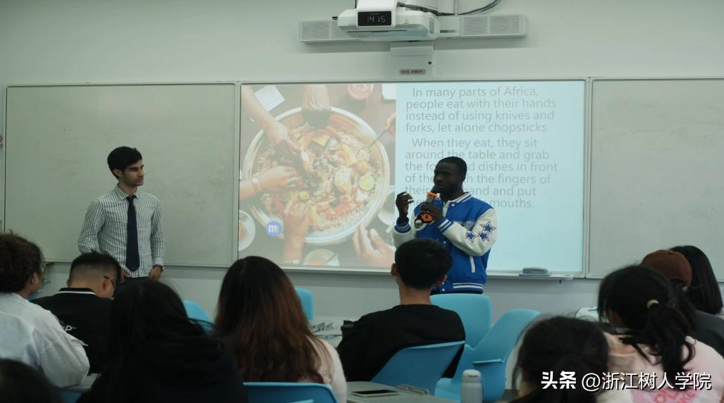 “英”你而来,“语”你偕行|走进英语角,学到的不只是英语