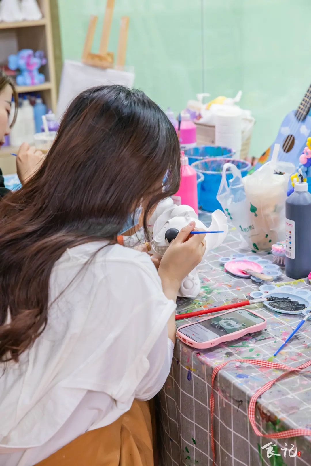 超解压！在这家大隐隐于市的陶艺馆，安静地做个手艺人