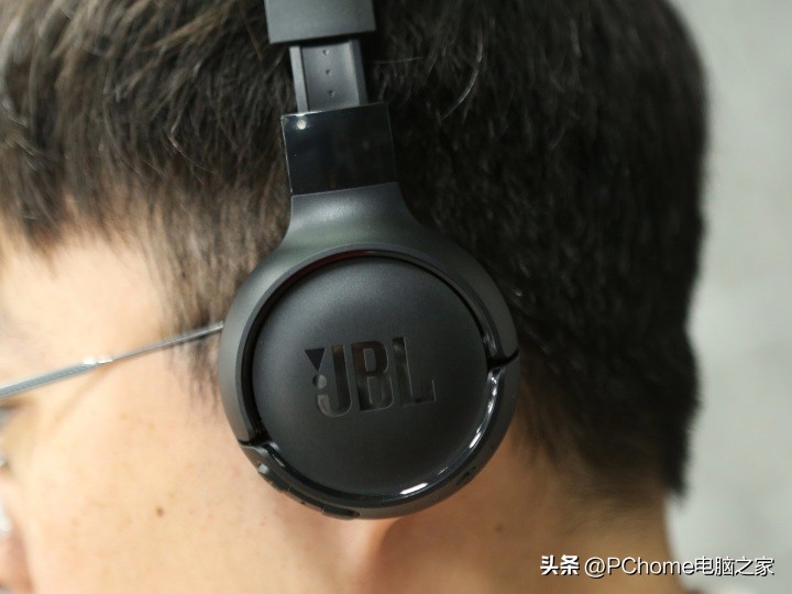 jbltune510bt头戴式耳机使用说明,jbltune215bt无线耳机评测