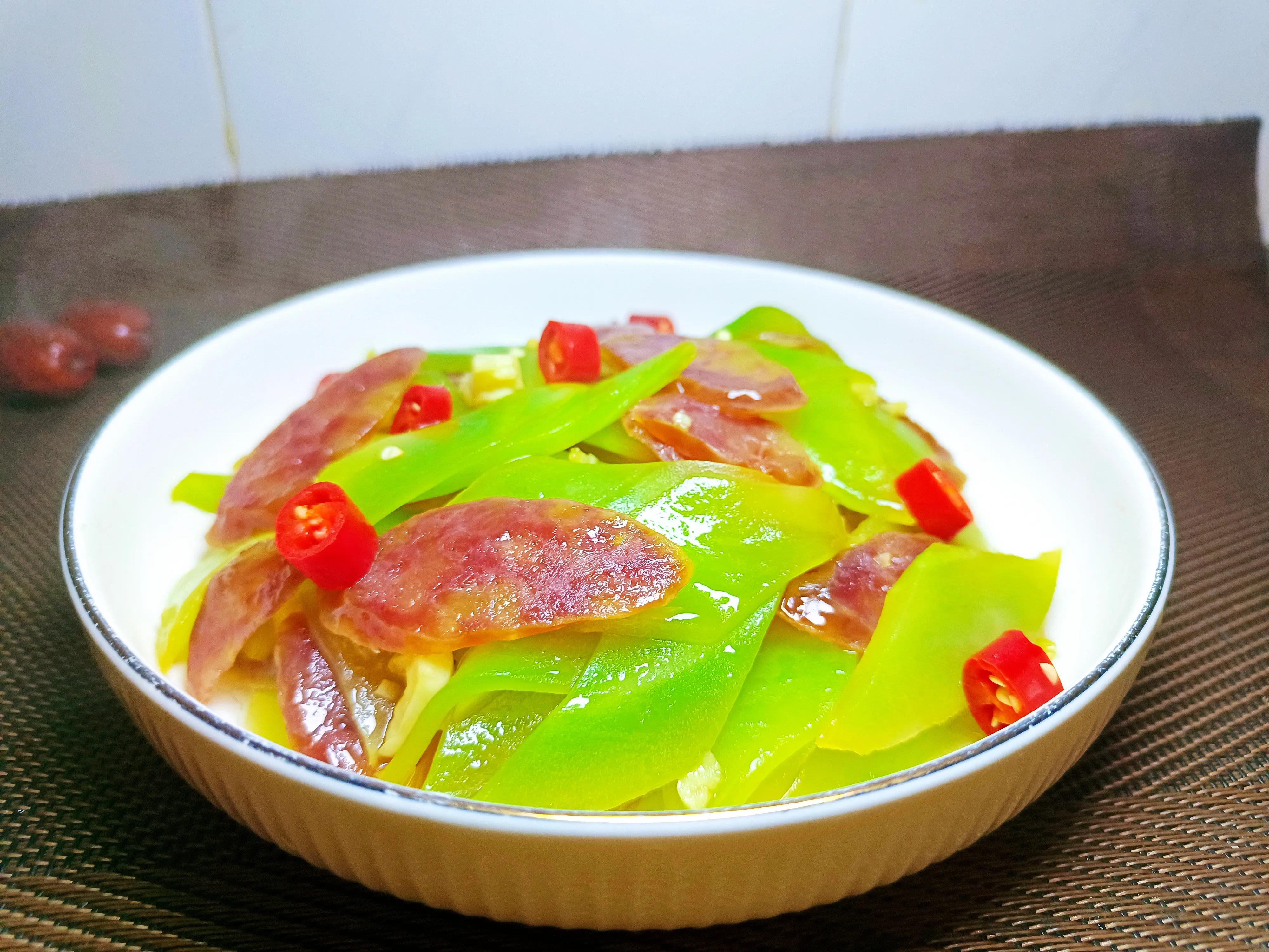 不小心“阳了”吃什么好？建议多吃“3白2绿1红”，助你早日康复