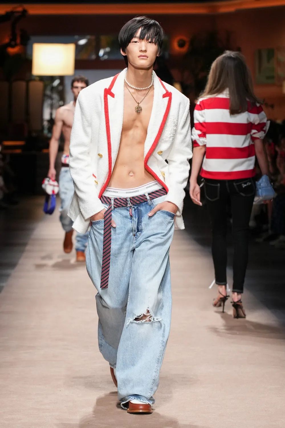 阿玛尼2024米兰春夏时装秀,2024米兰春夏时装周时间表