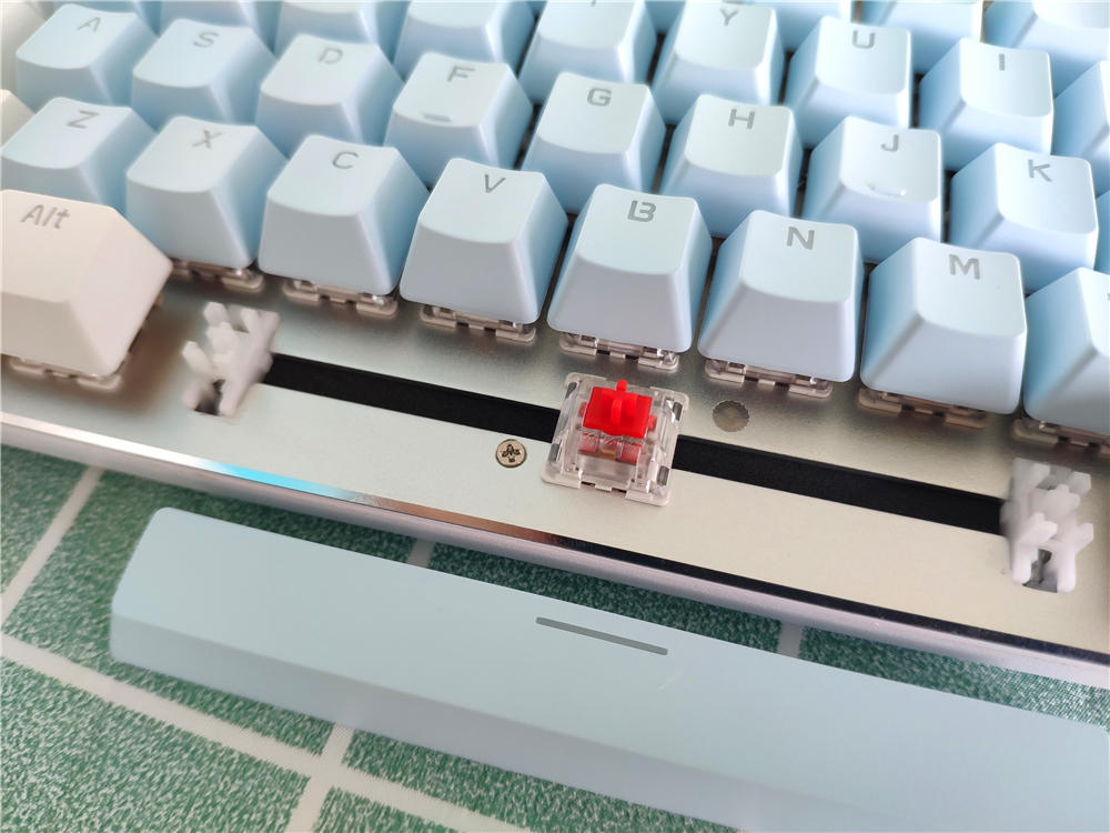 高性价比黑轴键盘推荐,红龙ks104黑爵ak35i对比